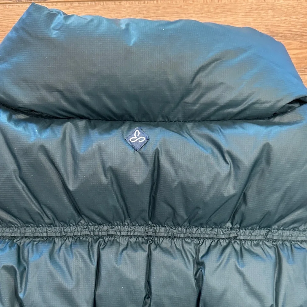 Women’s Prana Teal/Blue Puffer Vest - Picture 10 of 10